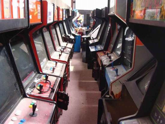 daytona usa arcade game